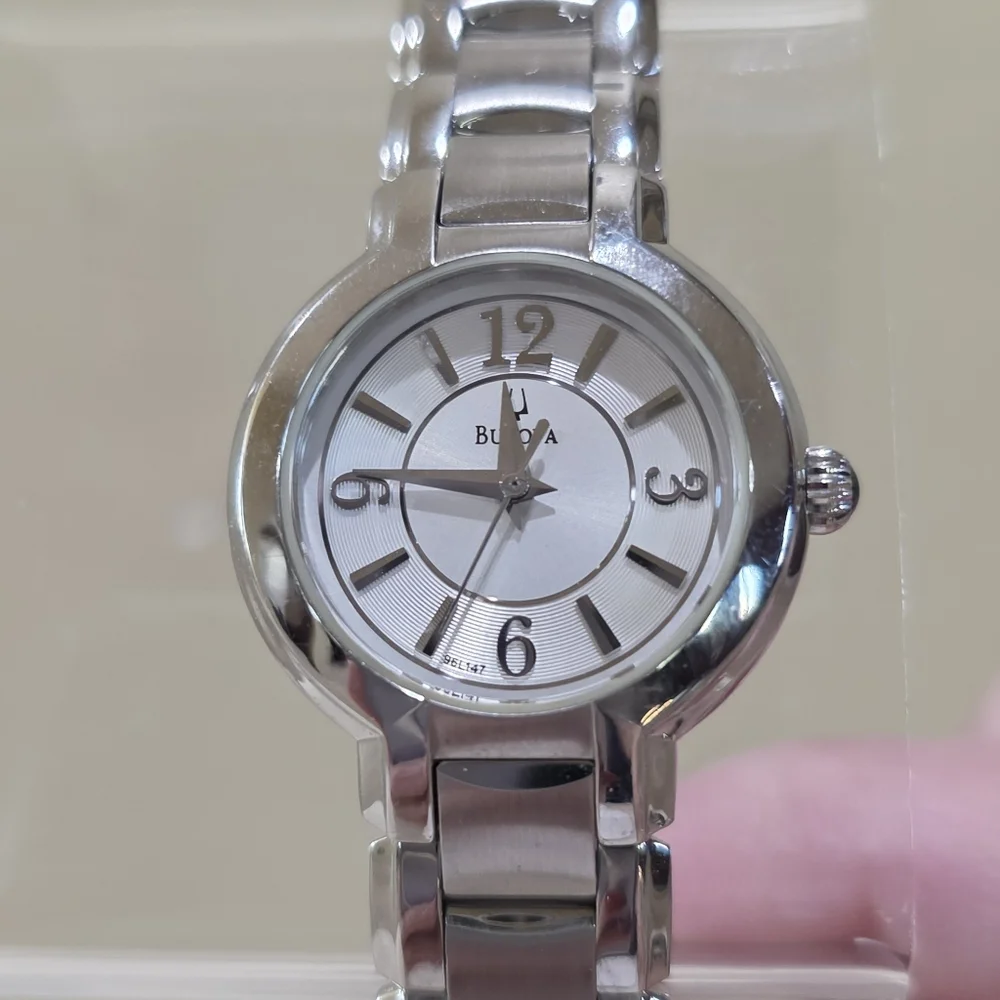 Classic Silver Bulova Women's Dress Collection Easy Read Wrist Watch C860903